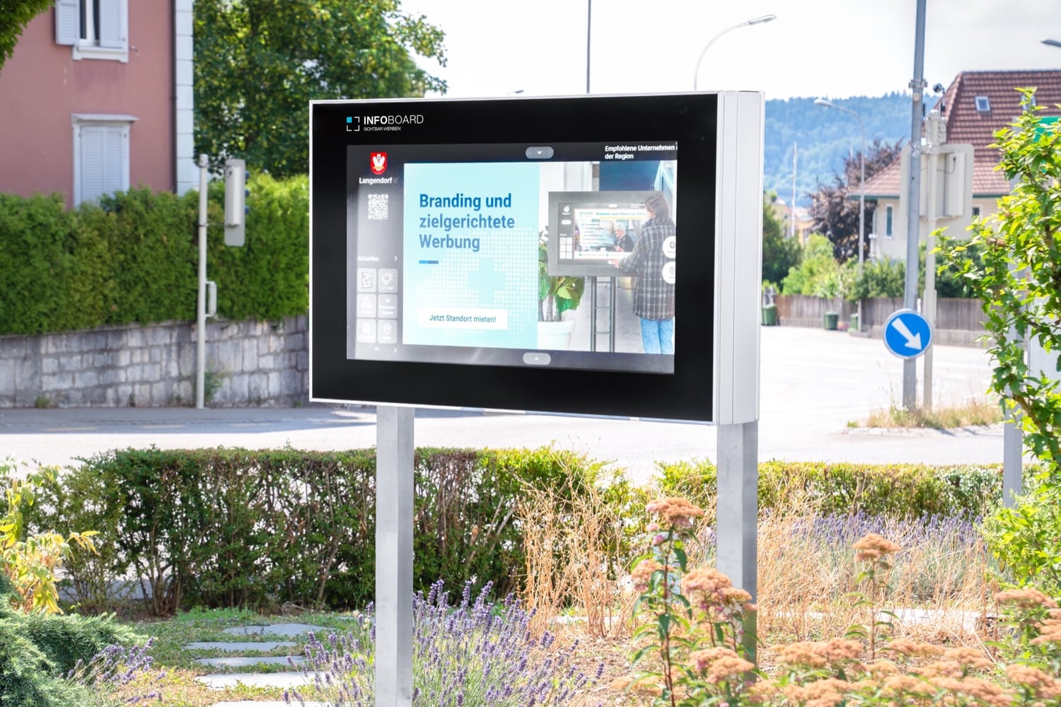 Infoboard-Stele in Langendorf
